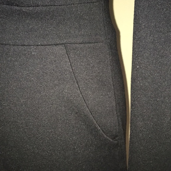 Black long sleeve short romper - Picture 4 of 4